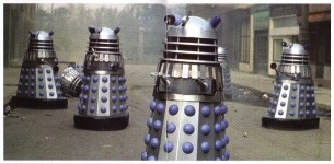 v_dr_who_and_daleks_c.jpg